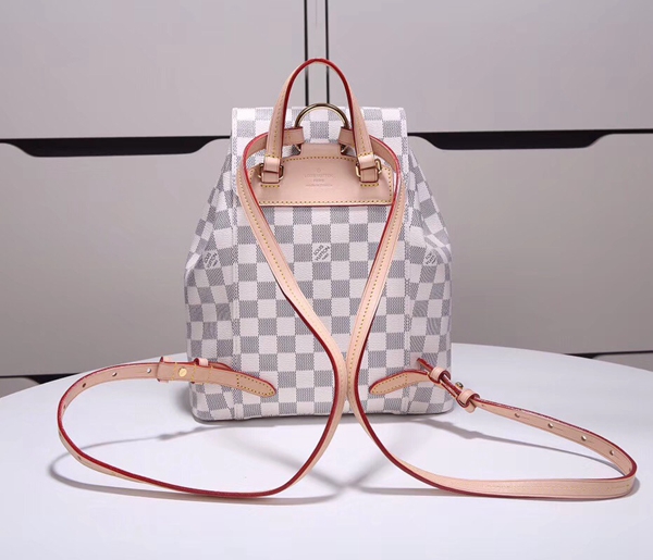 ルイヴィトンバッグ側面デザイン